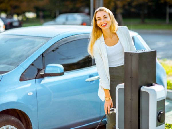 A Traveller’s Guide to Exploring Cluj and Bucharest with Eco Friendly Cars