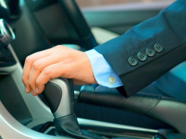 What Makes Manual or Automatic Cars Ideal for Your Bucharest Trip